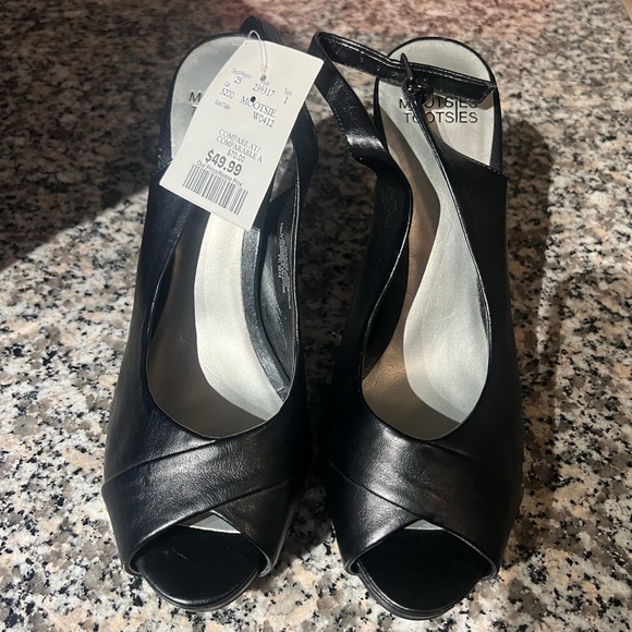 Size 8 black 4” high heels - never worn - Picture 1 of 2